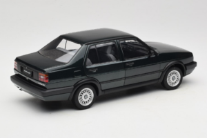 Volkswagen Jetta Mk3 CL Черен Icartime 1:18 JETTA001 Метал — снимка 3 от 8