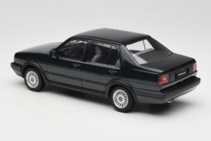 Volkswagen Jetta Mk3 CL Черен Icartime 1:18 JETTA001 Метал — снимка 7 от 8