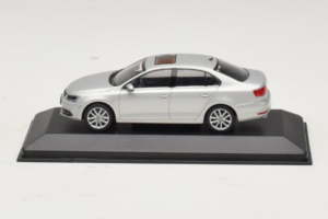 Volkswagen Jetta Mk6 Сребрист Minichamps 1:43 JETTA002 Метал