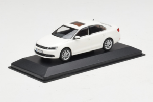 Volkswagen Jetta Mk6 Бял Minichamps 1:43 JETTA003 Метал — снимка 2 от 4