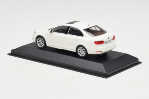 Volkswagen Jetta Mk6 Бял Minichamps 1:43 JETTA003 Метал — снимка 3 от 4