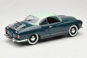 Volkswagen Karmann Ghia Син Solido 1:18 8061 Метал — снимка 3 от 8