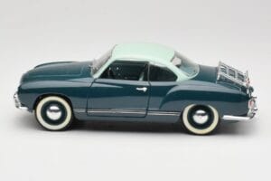 Volkswagen Karmann Ghia Син Solido 1:18 8061 Метал — снимка 4 от 8