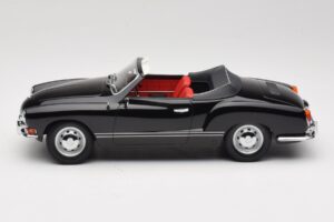 Volkswagen Karmann Ghia Кабриолет Черен Minichamps 1:18 155054031 Метал — снимка 3 от 6