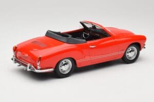 Volkswagen Karmann Ghia Кабриолет Червен Minichamps 1:18 155054030 Метал — снимка 2 от 6