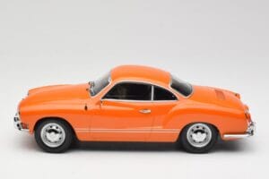 Volkswagen Karmann Ghia Оранжев Minichamps 1:18 155054020 Метал — снимка 3 от 6