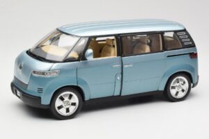 Volkswagen Microbus Concept Светлозелен Revell 1:18 08444 Метал