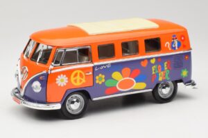 Volkswagen Microbus T1 Flower Power Road Signature 1:18 92329 Метал