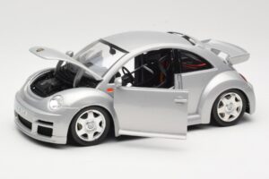 Volkswagen New Beetle RSi Сребрист Bburago 1:18 3306 Метал — снимка 2 от 8