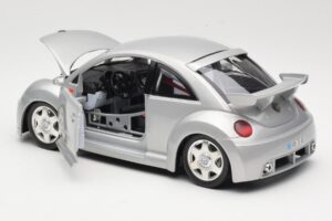 Volkswagen New Beetle RSi Сребрист Bburago 1:18 3306 Метал — снимка 5 от 8