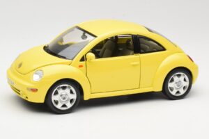 Volkswagen New Beetle Жълт Bburago 1:18 BEETLE001 Метал