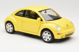 Volkswagen New Beetle Жълт Bburago 1:18 BEETLE001 Метал — снимка 6 от 8
