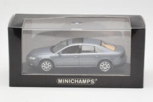 Volkswagen Phaeton 3D Сив Minichamps 1:43 3D0099300GPR7Q Метал — снимка 4 от 4