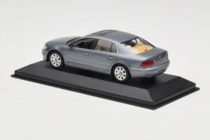 Volkswagen Phaeton Light Blue Metallic Minichamps 1:43 VW002 Метал — снимка 3 от 4