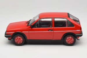 Volkswagen Polo II Coupe Fox MCG 1:18 MCG18523 Метал — снимка 3 от 6