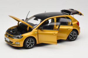 Volkswagen Polo Plus Жълт OEM 1:18 ZVY000009GEL Метал — снимка 2 от 8