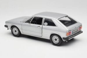 Volkswagen Scirocco GT Mk1 Silver Metallic Revell 1:18 08833 Метал — снимка 7 от 8