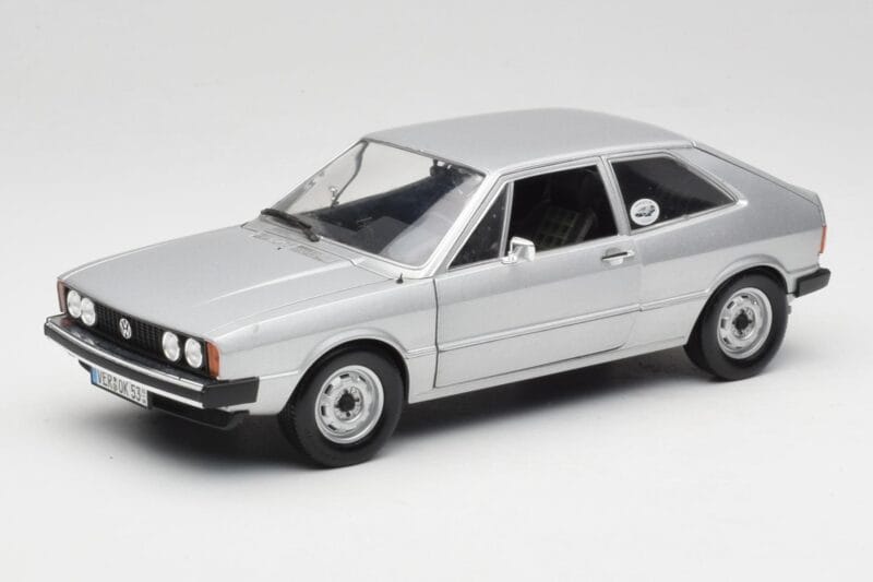 Volkswagen Scirocco GT Mk1 Silver Metallic Revell 1:18 08833 Метал