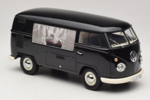 Volkswagen T1 Bestattungswagen Premium ClassiXXs 1:18 PCL30085 Метал — снимка 4 от 6