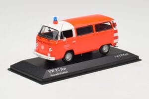 Volkswagen T2 Bus Пожарна Frankfurt Minichamps 1:43 400053091 Метал — снимка 2 от 4