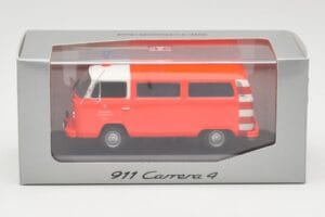 Volkswagen T2 Bus Пожарна Frankfurt Червени Брони Minichamps 1:43 400053091-V1 Метал — снимка 4 от 4