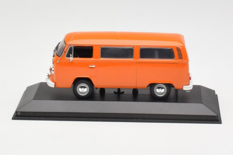 Volkswagen T2 Bus Оранжев Minichamps 1:43 400053000 Метал