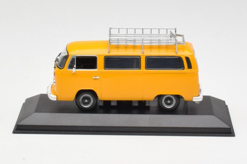 Volkswagen T2 Bus Жълт Minichamps 1:43 400053002 Метал