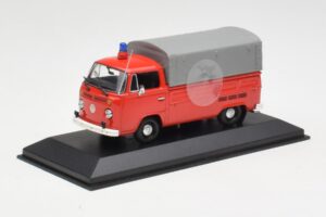 Volkswagen T2 Flatbed Пожарна Dortmund Minichamps 1:43 400053290 Метал — снимка 2 от 4
