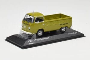 Volkswagen T2 Flatbed Зелен Minichamps 1:43 400053202 Метал — снимка 2 от 4