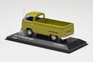 Volkswagen T2 Flatbed Зелен Minichamps 1:43 400053202 Метал — снимка 3 от 4