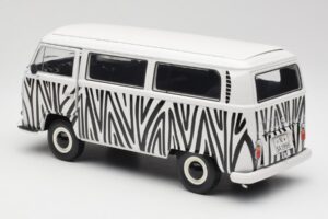 Volkswagen T2a Bus Safari Schuco 1:18 191 Метал — снимка 7 от 8