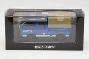 Volkswagen T3 Double Cab Flatbed THW Hannover Minichamps 1:43 400055290 Метал — снимка 4 от 4