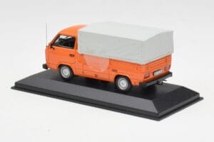 Volkswagen T3 Flatbed Оранжев Minichamps 1:43 400055200 Метал — снимка 3 от 4