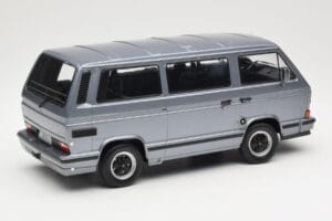 Volkswagen T3 Porsche B32 Minibus Син KK-Scale 1:18 KKDC180221 Метал — снимка 2 от 6
