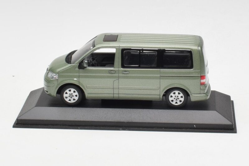Volkswagen T5 Bus Fresco Green Minichamps 1:43 T5001-B Метал