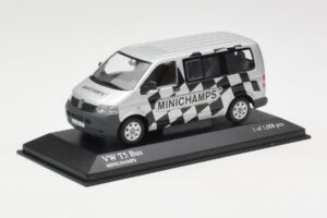 Volkswagen T5 Bus Minichamps Edition Minichamps 1:43 400052202 Метал — снимка 2 от 4