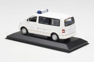Volkswagen T5 Multivan Bundeswehr Спешен Лекар Прототип Minichamps 1:43 400052291-P1 Метал — снимка 3 от 4