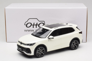 Volkswagen Tiguan R-Line Oryx White Pearl Otto 1:18 OT1219 Смола — снимка 6 от 6