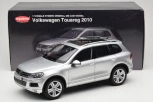 Volkswagen Touareg 7L Silver Metallic Kyosho 1:18 8821CS Метал — снимка 8 от 8
