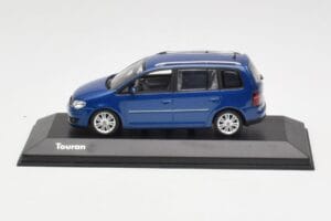Volkswagen Touran Син Minichamps 1:43 TOURAN002 Метал