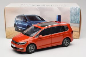 Volkswagen Touran 5T Оранжев Paudi Model 1:18 ZVE000003ORA Метал — снимка 8 от 8