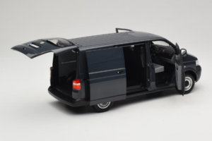 Volkswagen Transporter T5 Сив Norev 1:18 188616 Метал — снимка 2 от 8