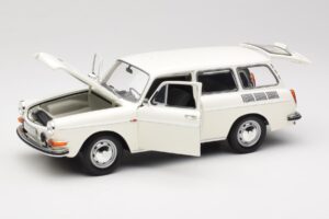 Volkswagen Type 3 1600 L Variant Полиция Minichamps 1:18 100051091 Метал — снимка 2 от 8