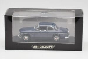 Volvo 121 Amazon Тъмносин Minichamps 1:43 VOLVO012 Метал — снимка 4 от 4