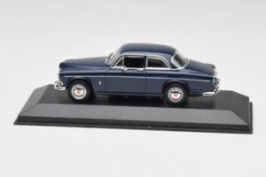 Volvo 121 Amazon Тъмносин Minichamps 1:43 VOLVO012 Метал
