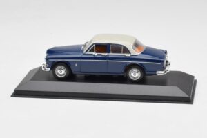 Volvo 121 Amazon Синьо Сив Minichamps 1:43 430171060 Метал