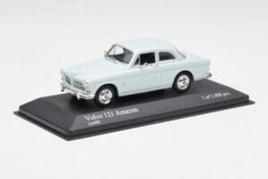 Volvo 121 Amazon Ярко Синьо Minichamps 1:43 430171007 Метал — снимка 2 от 4