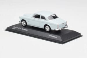 Volvo 121 Amazon Ярко Синьо Minichamps 1:43 430171007 Метал — снимка 3 от 4
