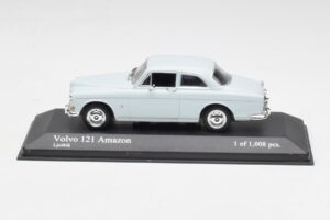 Volvo 121 Amazon Ярко Синьо Minichamps 1:43 430171007 Метал