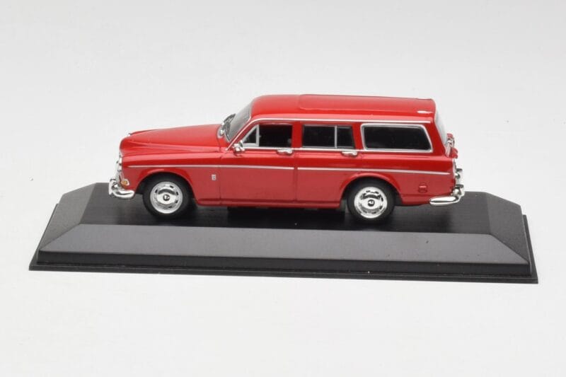 Volvo 121 Amazon Комби Червен Minichamps 1:43 430171014 Метал